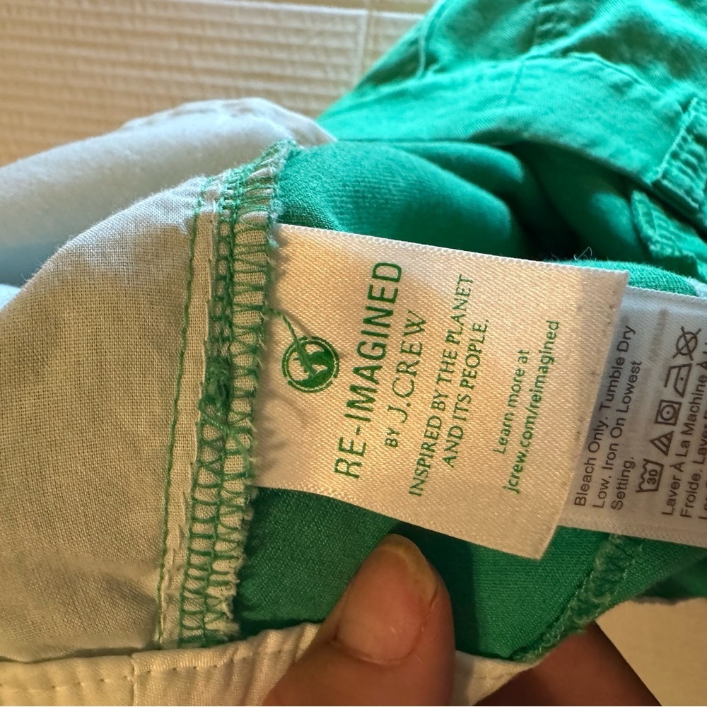 J crew size 2 green short - Picture 7 of 7